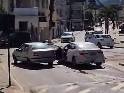 Motorista bate em vários carros em Aracruz e Ibiraçu e é preso após tentar fugir da polícia a pé