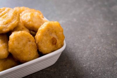 Nuggets caseiros na airfryer: receita saudável e saborosa!